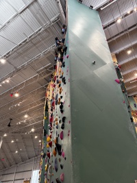 2025-12-01-Indoor-Climbing-62-Bianca.JPG