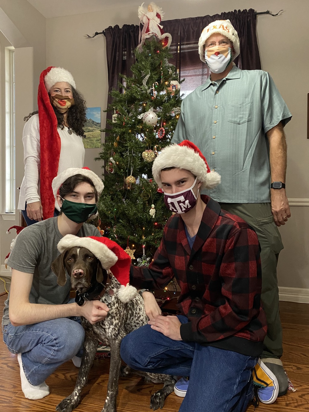 Best-of-Blaze/1024x768_2020-11-28-Christmas-Card-Picture-12-Suzi-Dax-Blaze-Chance-Travis.JPG