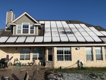 2020-02-06-Great-Snowstorm-of-2020-1-solar-panels-Blaze.JPG