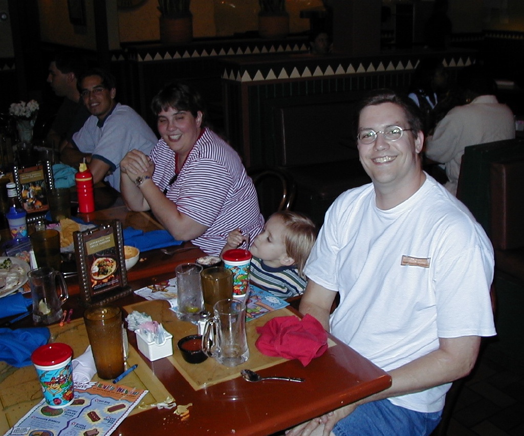 2000-05-24-Suzi-Katie-Bday-Matt-Jack-Stacy-Mike-08.jpg