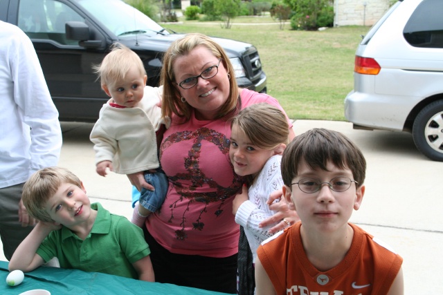 Best-of-Katie/640x480_2009-04-11-Easter-01-Ian-Sydney-Katie-Kyla-Dax.JPG