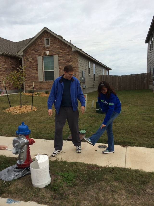 Best-of-Katie/640x480_2015-11-14-Dax-Eagle-Project-paint-fire-hydrants-storm-drains-35-Steve-Katie.JPG