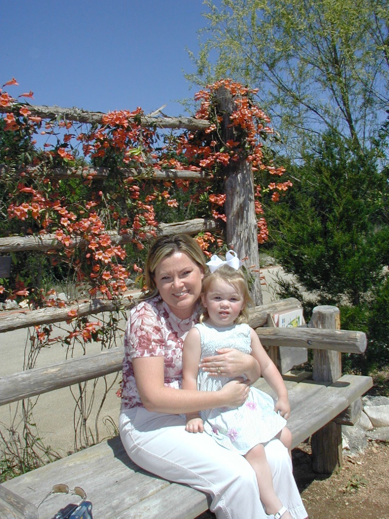 2004-04-01-wildflower-center-14-Katie-Kyla.JPG