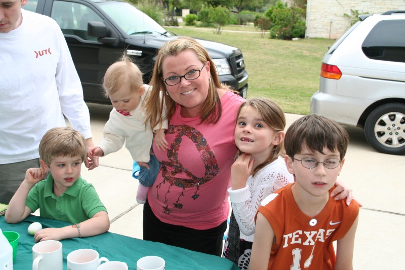 Best-of-Katie/800x600_2009-04-11-Easter-03-Ian-Sydney-Katie-Kyla-Dax.JPG