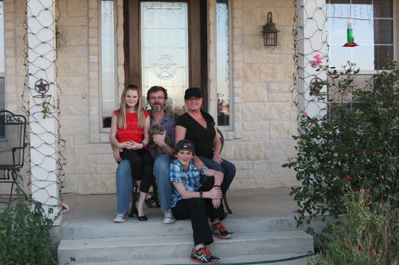 Best-of-Katie/800x600_2012-12-24-Christmas-010-Kyla-Justin-Vale-Katie-Summit.JPG
