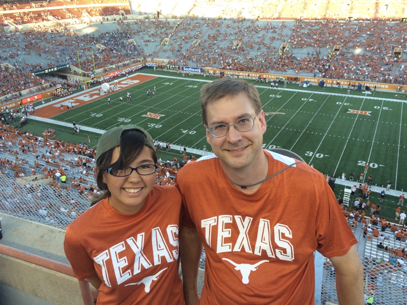 Best-of-Katie/800x600_2015-09-12-UT-Football-vs-California-Golden-Bears-6-Katie-Steve.JPG