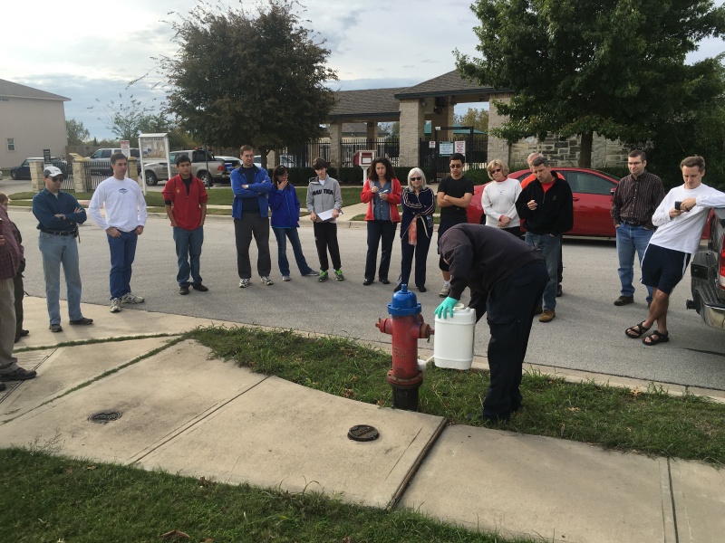 Best-of-Katie/800x600_2015-11-14-Dax-Eagle-Project-paint-fire-hydrants-storm-drains-14-ChrisAusten-Scot-Brondel-Stan-Steve-Katie-Dax-Suzi-Susana-Sebastian-Janeen-Jim-Troy-MikeHoneycutt-Josh-MrGlanville.JPG