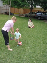 2001-04-15-Easter-12-Chance-Katie-Suzi.jpg