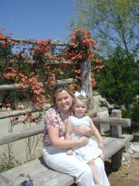 2004-04-01-wildflower-center-14-Katie-Kyla.JPG