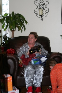 2009-12-25-Christmas-60-Katie-Nikon-camera.JPG
