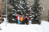 2009-12-25-Christmas-Family-Photo-02-Janeen-Kyla-Vale-Dax-Justin-Chance-Katie-Suzi.JPG