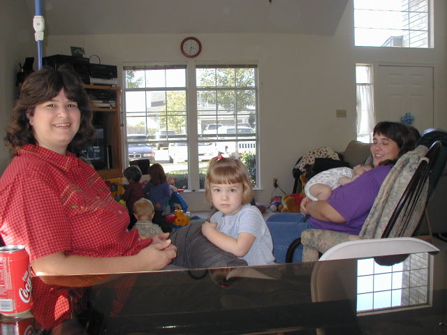 2001-10-07-Chance-Bday-07-Kim-Megan-Stacy-Case.JPG