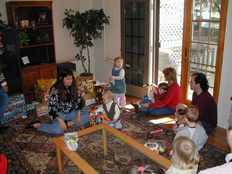 2000-12-16-Zen-Bday-10-presents-Kiffin-Kim-Aaron-Brittney-Jim.jpg